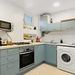 Апартаменты Bisa's House